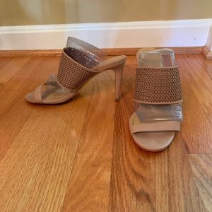 Lovely, neutral heeled sandals